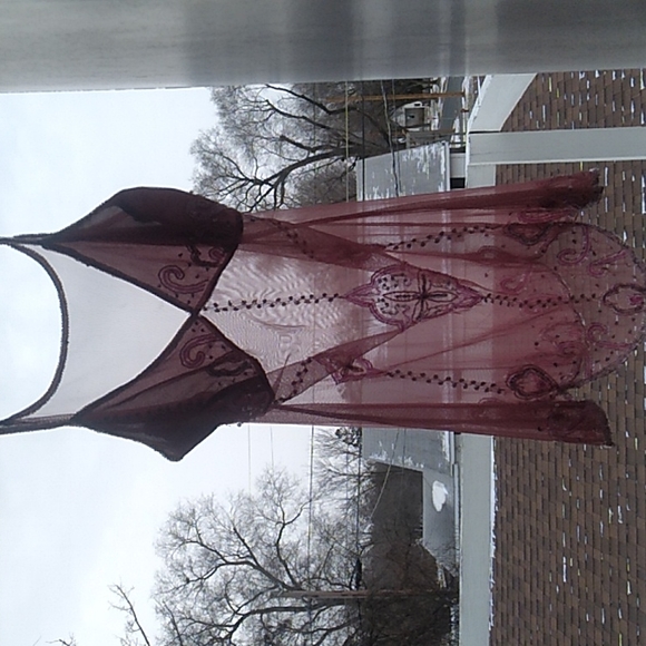 Pink rose colored night gown. w/o label.  Sequence and sheer sensual appeal. - Picture 5 of 5